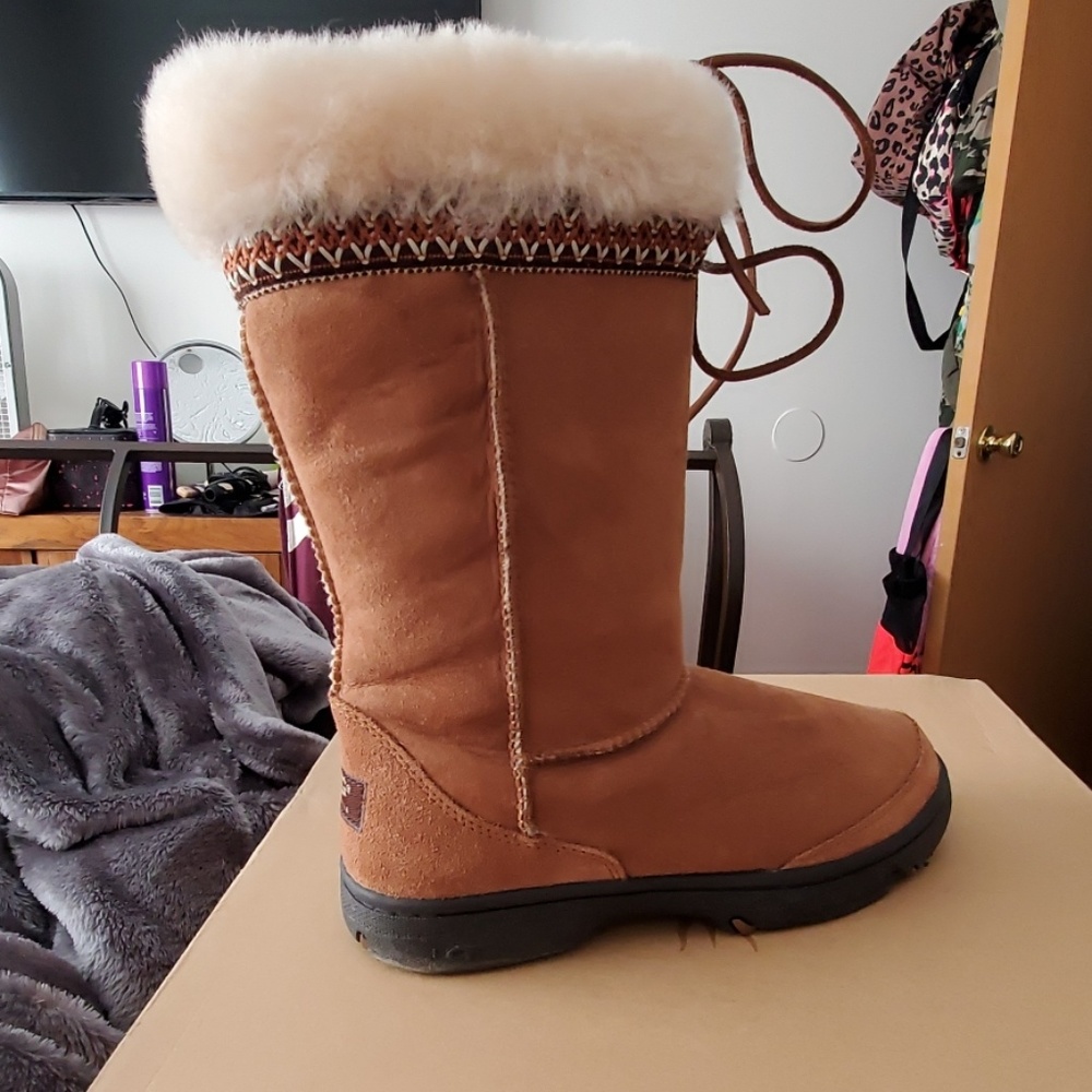 UGGS ultimate cuff boots